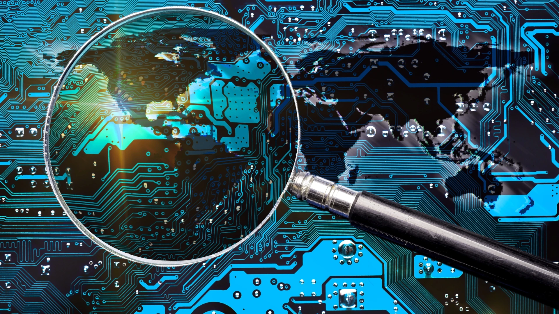 Sovereign Cloud magnifying glass